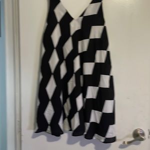Dress black and white size S like new